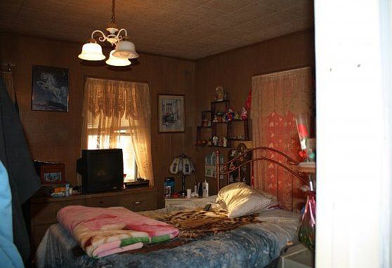 Lower unit master bedroom