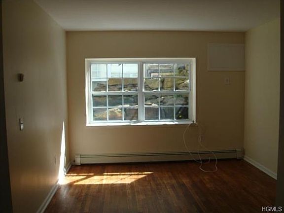 5th image of 235 Mary Lou Ave