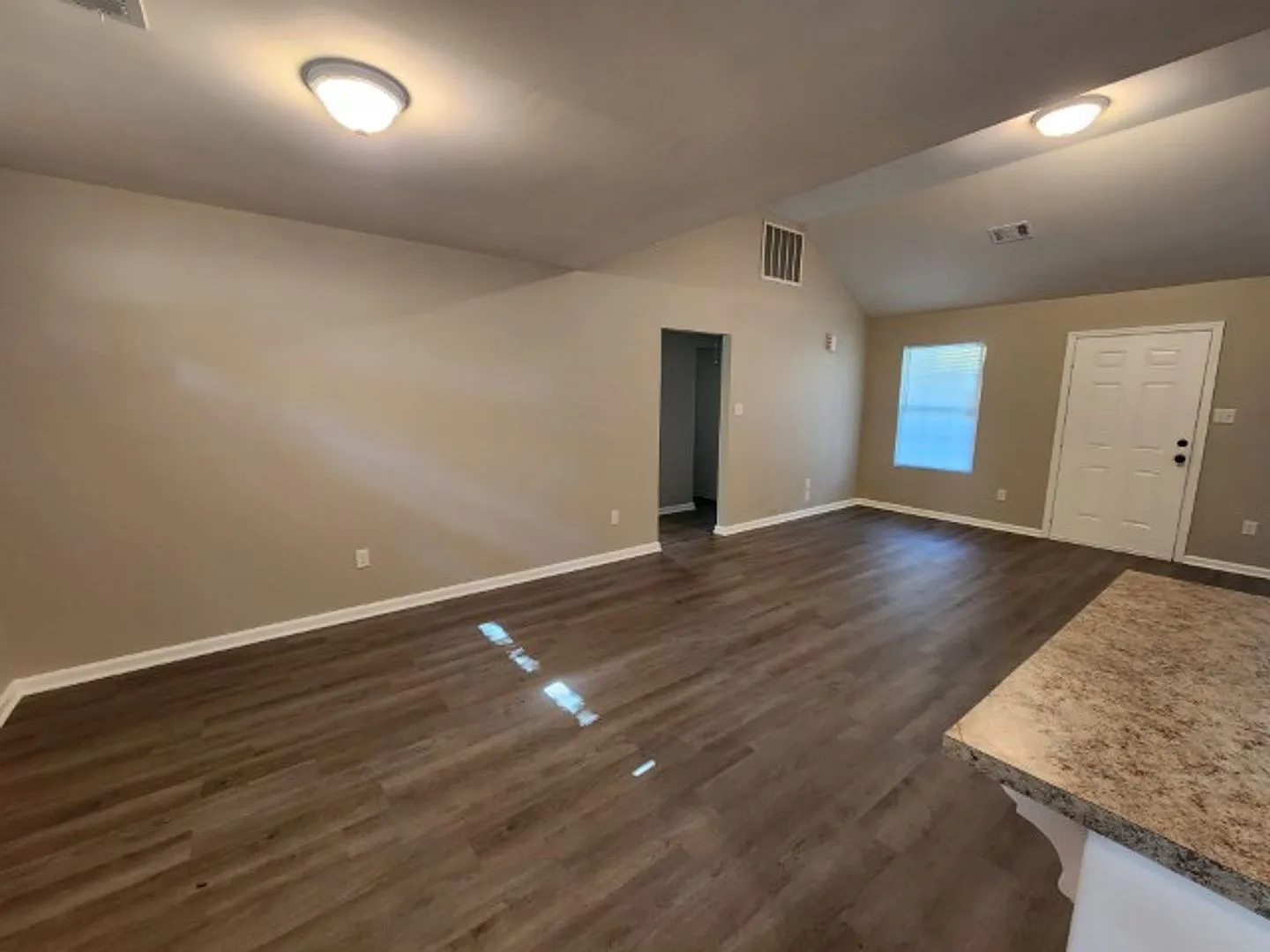 Welcome home to 3501 W 25th Little Rock, For Rent, ** Move in Special - Zero Deposit Option, Plea... — Photo 4