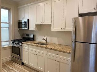 159 Tulip Ave #3A, Floral Park, NY 11001