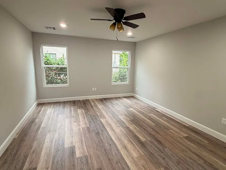 1906 Missouri Ave — Photo 6