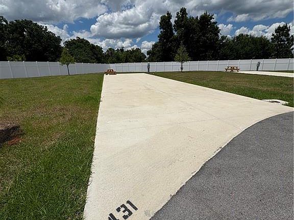 3rd image of 431 Horizon RD