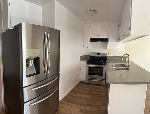 704 E Garfield Ave #24 Photo 1