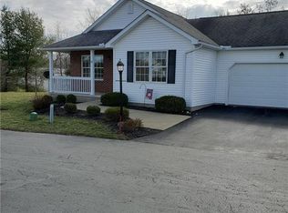 13 Hedgerows, New Middletown, OH 44442