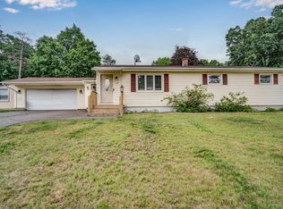 151 Packard Ave, Springfield, MA 01118