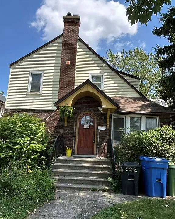 522 Askin Ave