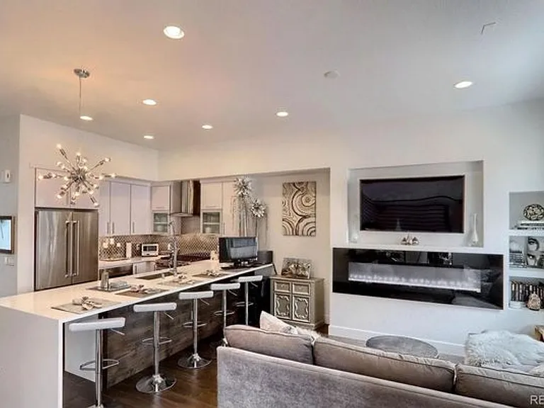 3030 Wilson Ct #5 — Photo 8