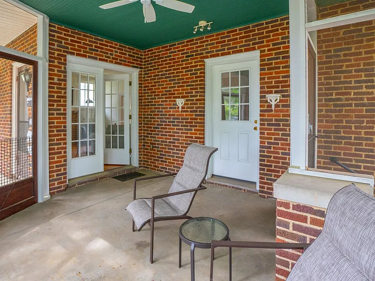 303 N Woodrow St — Photo 29