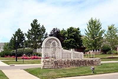 4th image of 1666 Weatherstone Dr