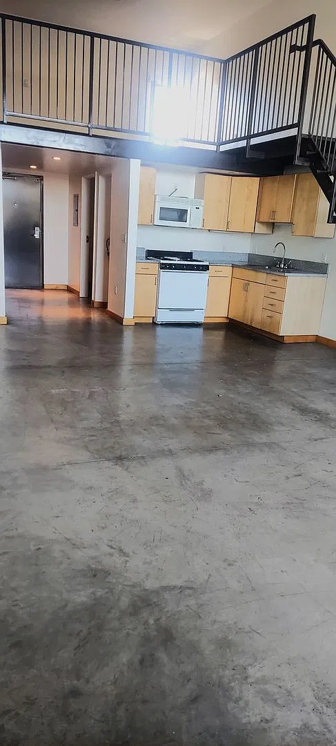 515 W Main St #304, The Lofts downtown Merced — Photo 4