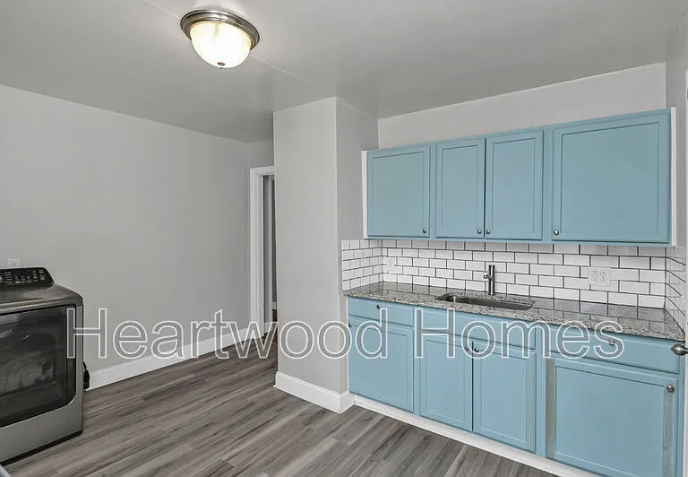 3300 Margrave Rd #B — Photo 10