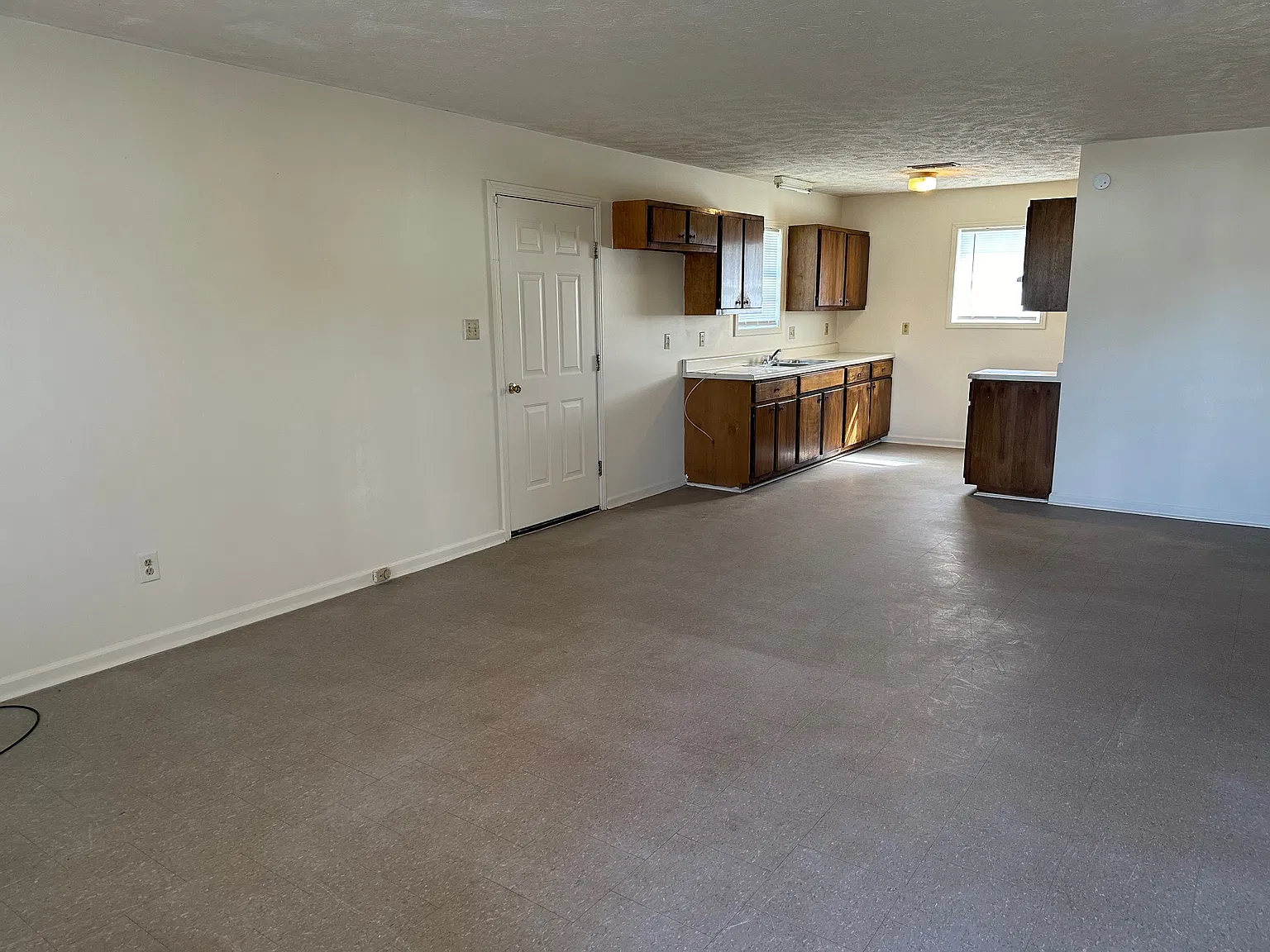 465 Otis Dr New - 1 — Photo 2