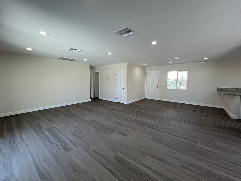 3608 W Bonanza Rd — Photo 20