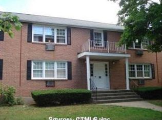 1256 Farmington Ave, Farmington, CT 06032