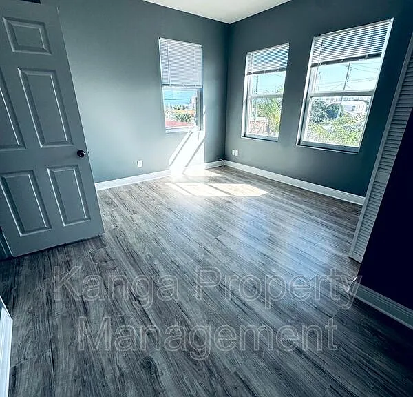 1401 Division Ave #203 — Photo 19