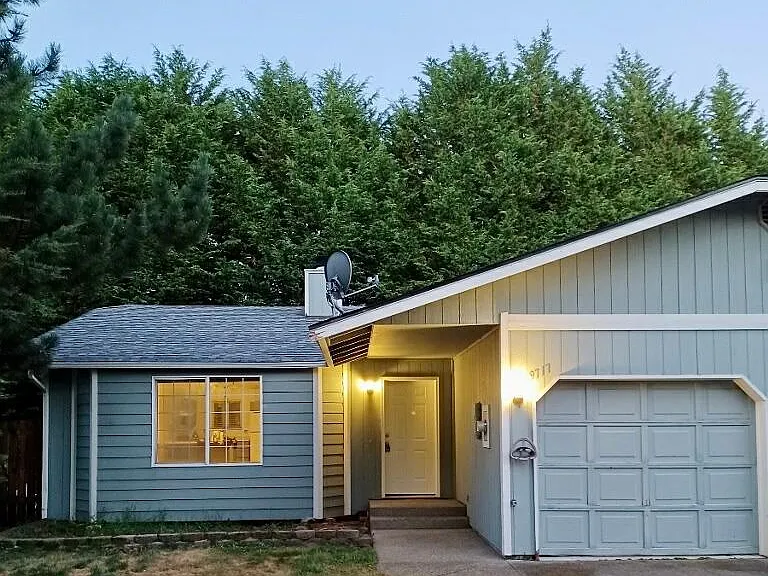 9717 11th Avenue Ct E #9717 — Photo 1