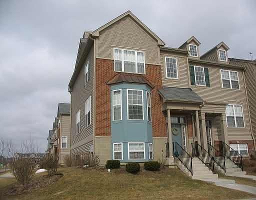 Front View, Bay Windows