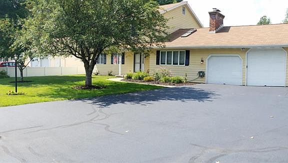 2nd image of 27 Orton Dr