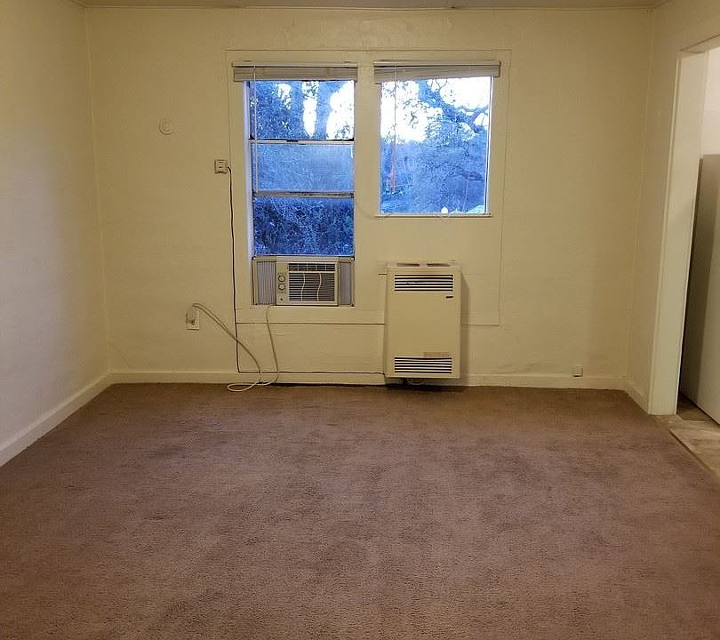2nd image of 170 Foresthill Ave APT 7