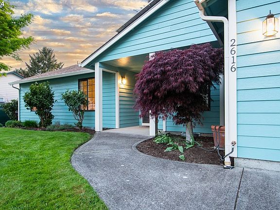 2nd image of 2616 NE 154th Ct
