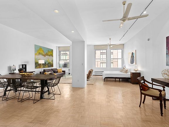 2nd image of 529 W 42nd St APT 6G