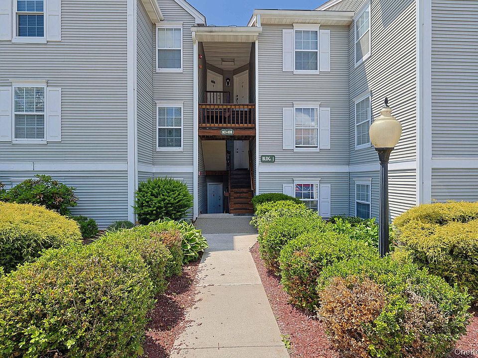1st image of 1103 Washington Green