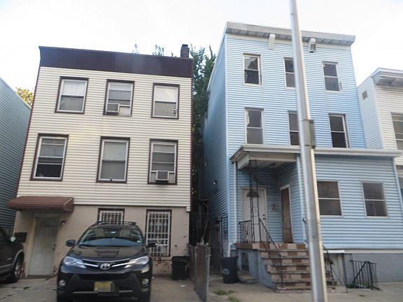 4th image of 13 Boland St