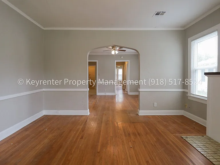 1626 S Indianapolis Ave — Photo 7