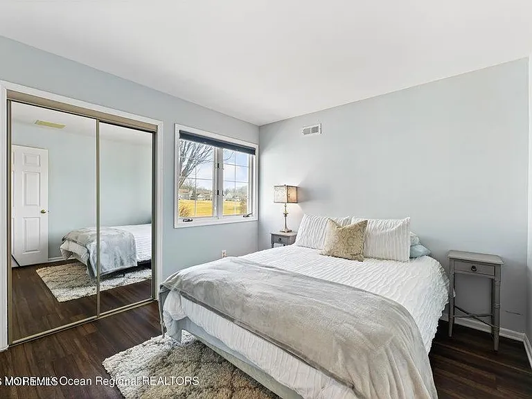 48 Rutland Ln — Photo 16