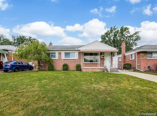 32508 Avondale St, Westland, MI 48186
