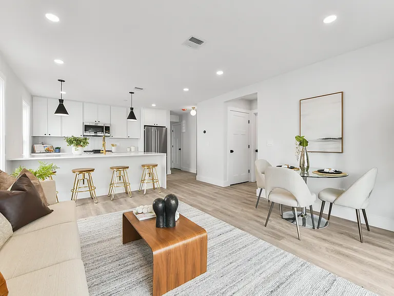 10 Geneva St #6 — Photo 17