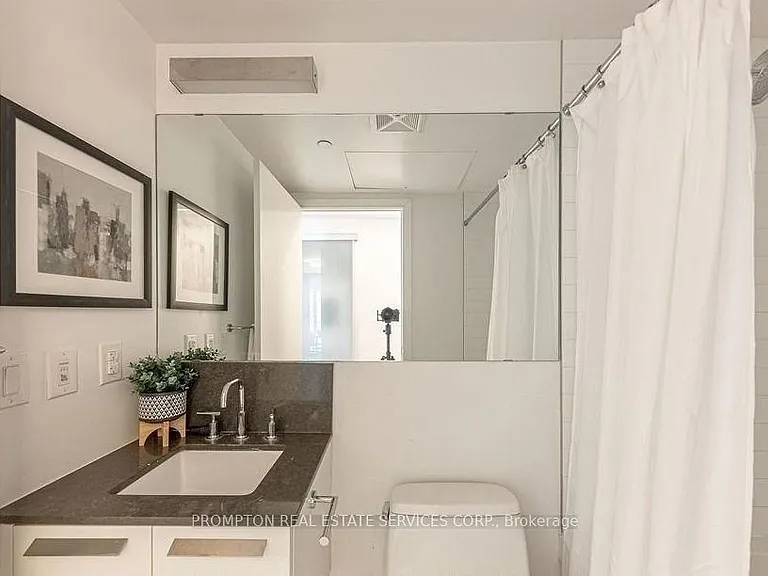 42 Charles St E #607 — Photo 34