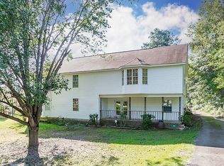 1067 Mundys Mill Rd, Jonesboro, GA 30238