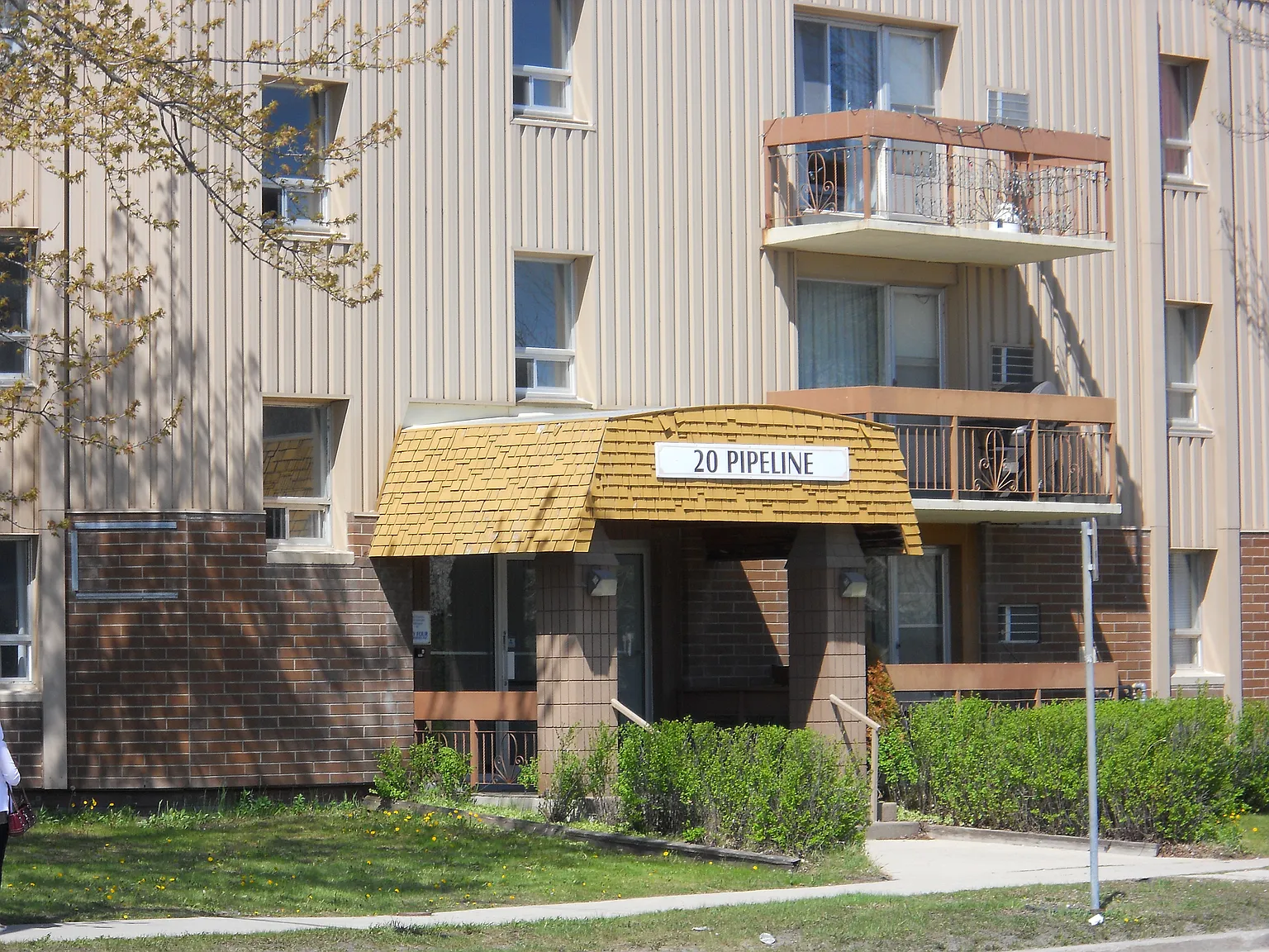 20 Pipeline Road — Photo 2