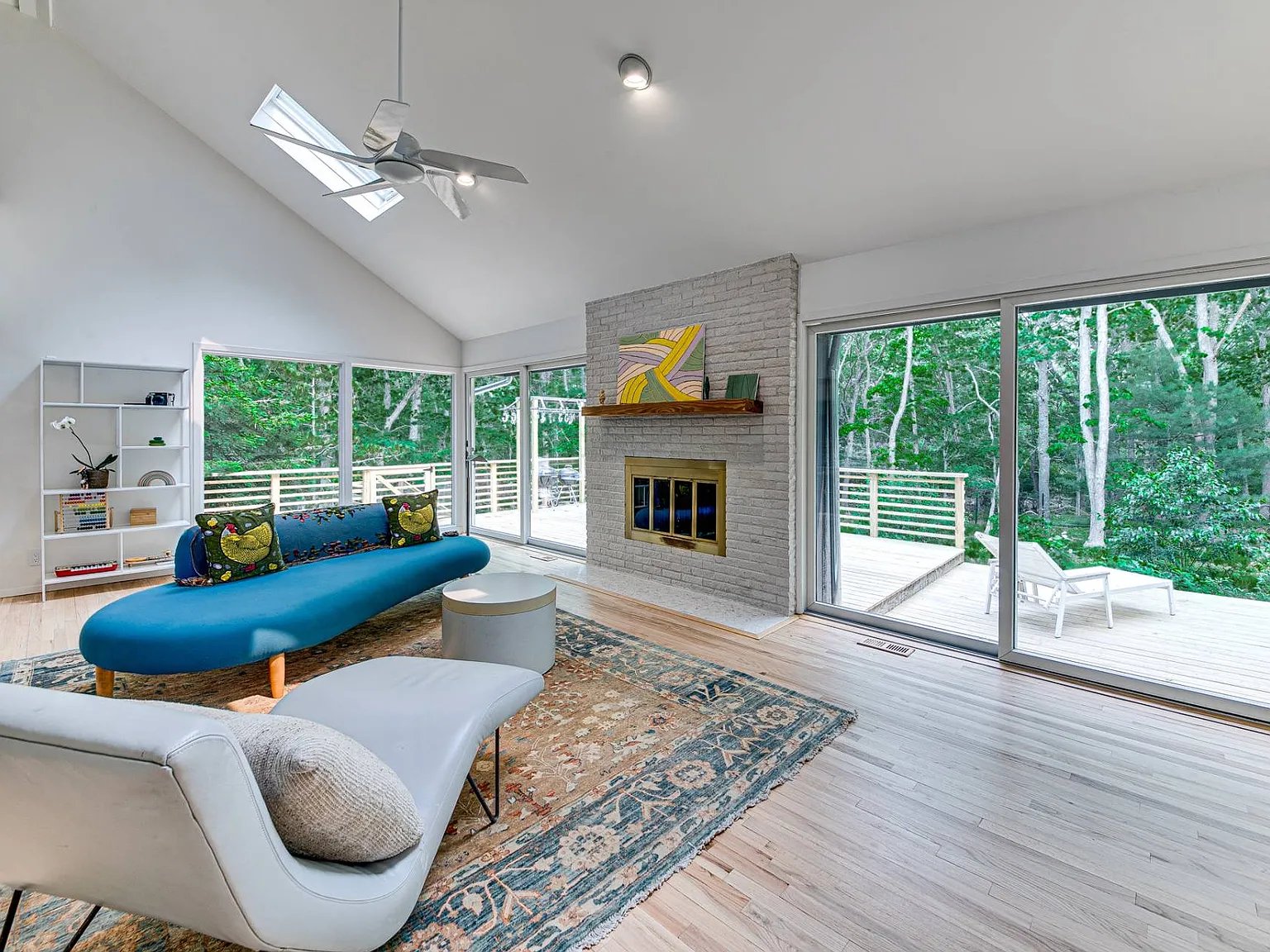New Renovation Near the Village of East Hampton — Photo 2
