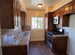 639 E Tujunga Ave APT F, Burbank, CA 91501