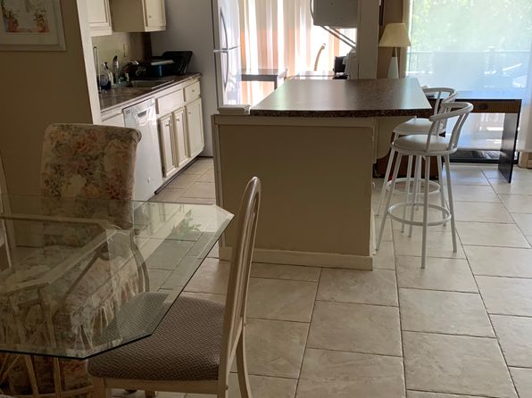 18 Abbey Villa Cir