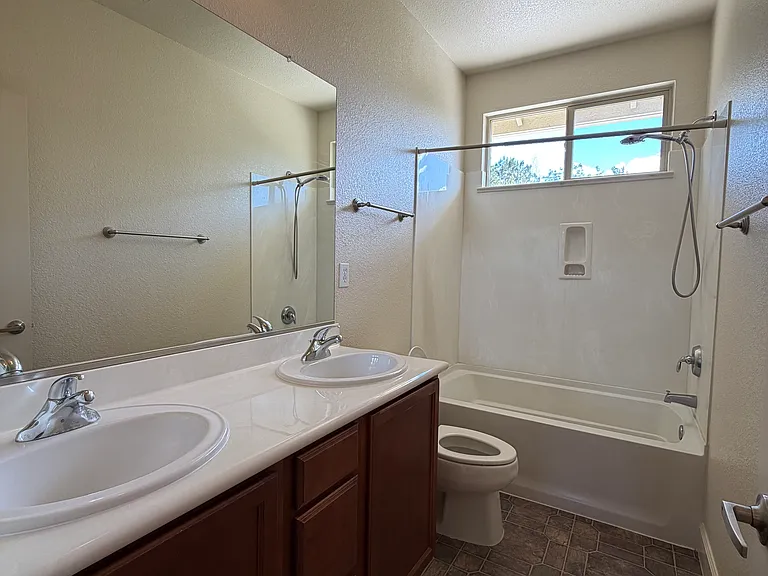 7179 Rutherford Dr — Photo 46