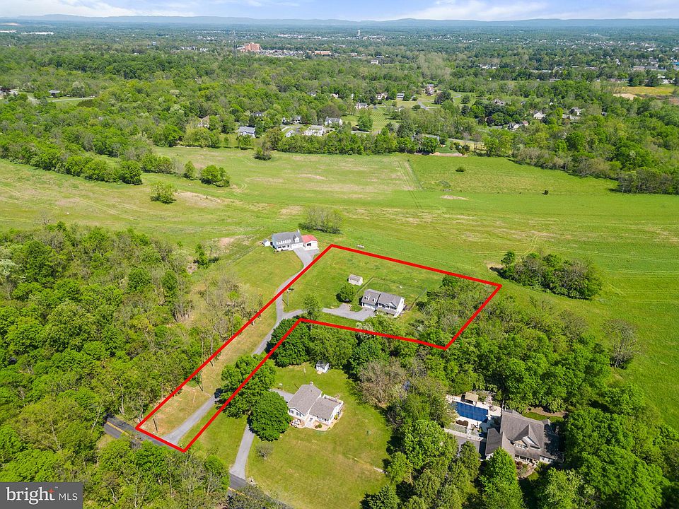 484 Lost Rd, Martinsburg, WV 25403 Zillow