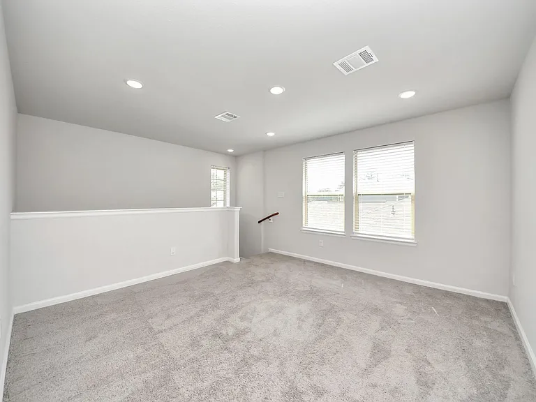 16489 Moss Ln — Photo 18