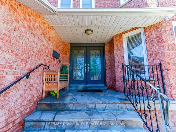 5th image of 56 Cedar Brae Blvd