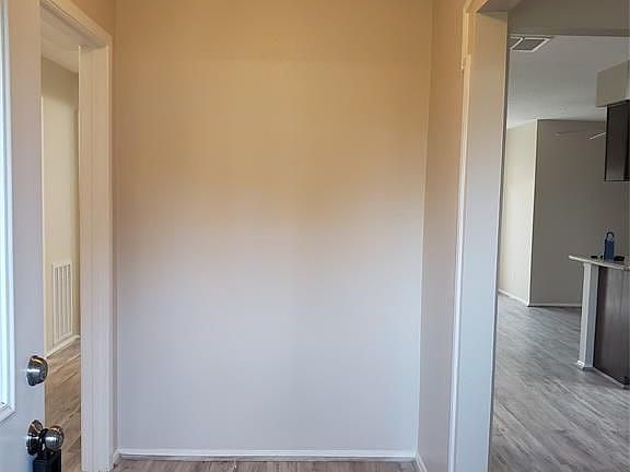 3rd image of 3970 Laura Leigh Ln