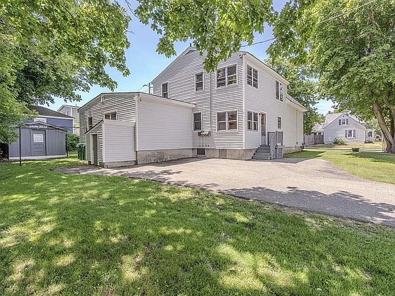 2nd image of 54 Maple St