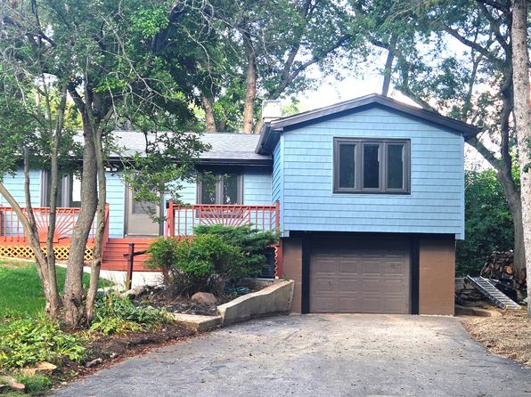 412 Meadow Ln