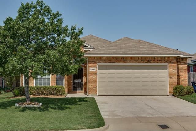 1st image of 10661 Fossil Hill Dr