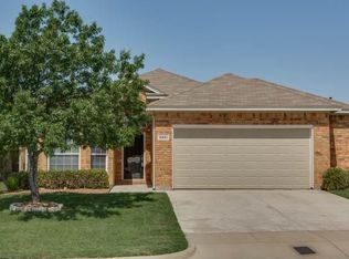 10661 Fossil Hill Dr, Fort Worth, TX 76131