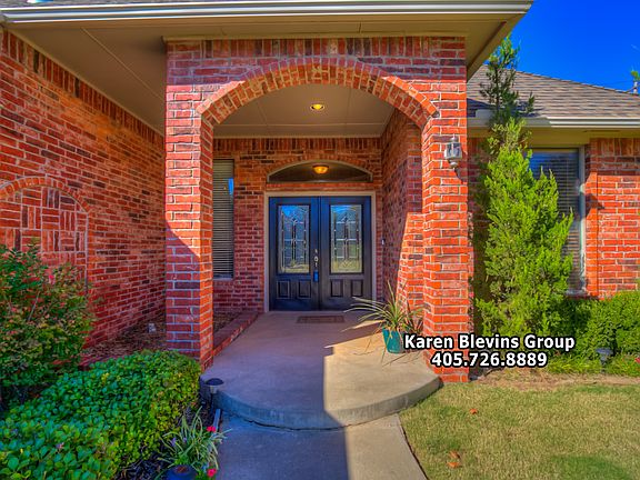 4th image of 1709 Redland Dr