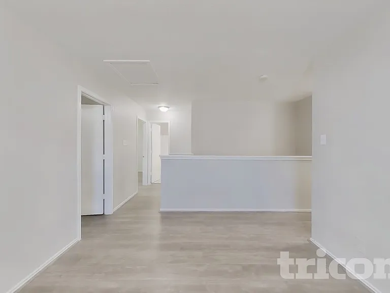 12402 Grossmount Dr — Photo 19