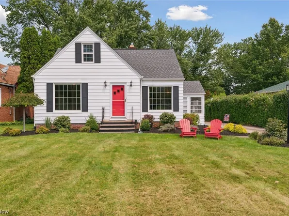 4301 Chestnut Rd, Independence, OH 44131