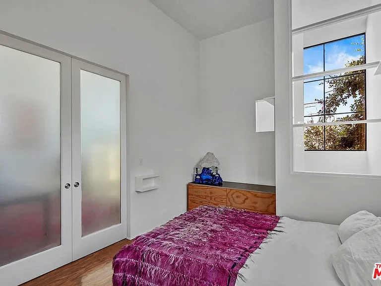 2311 Louella Ave — Photo 34